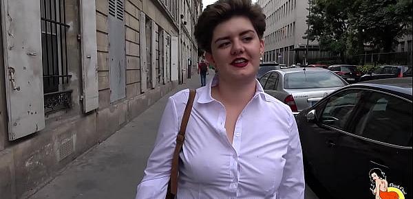  Sexy chubby Adèle comes to get fucked in the ass before to get an interview